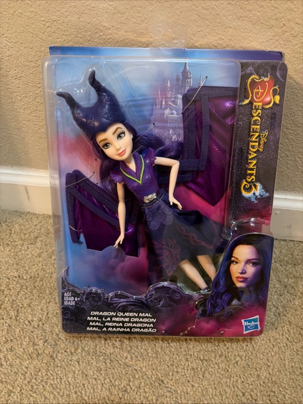 Hasbro Descendants 3 Dragon Queen Mal Doll - Purple & Black